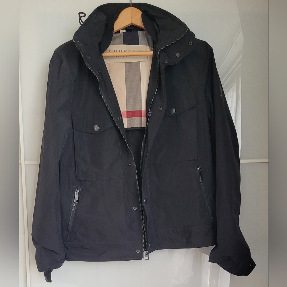 Burberry Brit Midweight Utility Nylon Jacket Size M.